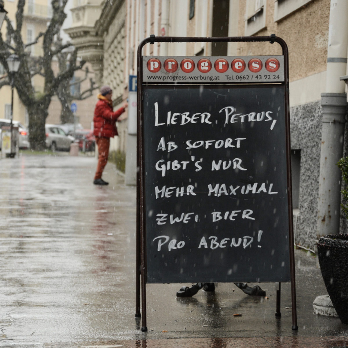 Lieber Petrus, Ab Sofort Gibt's Nur Mehr Maximal Zwei Bier Pro Abend!