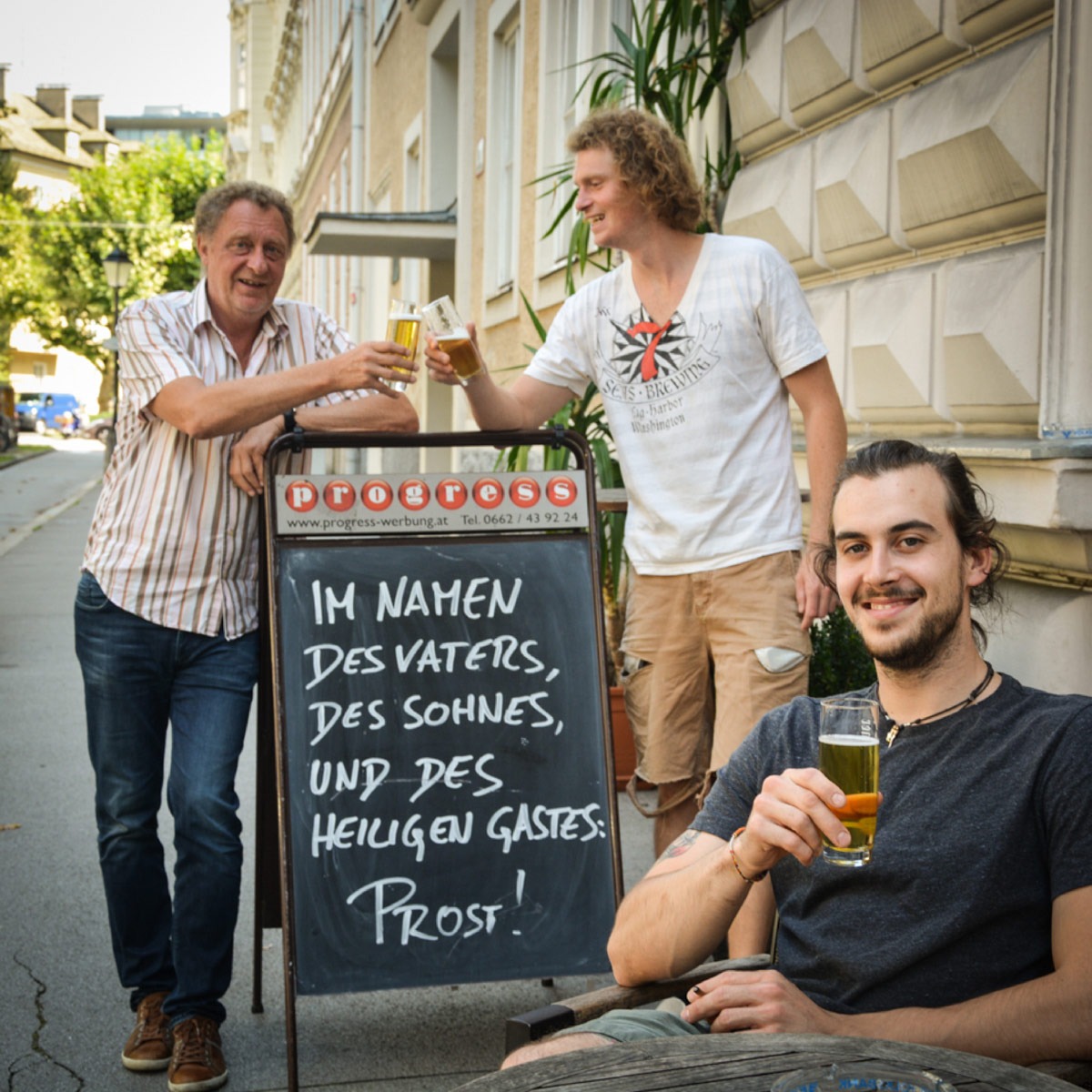 Im Namen Des Vaters, Des Sohnes Und Des Heiligen Gastes: Prost!